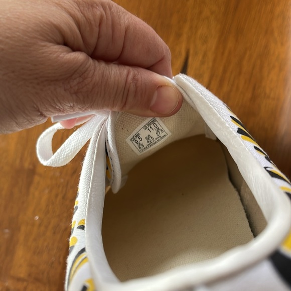 VANS Era Family Sneakers White Tie Up Low Top Cushioned Unisex M 9.5/W 11 new - Picture 5 of 5